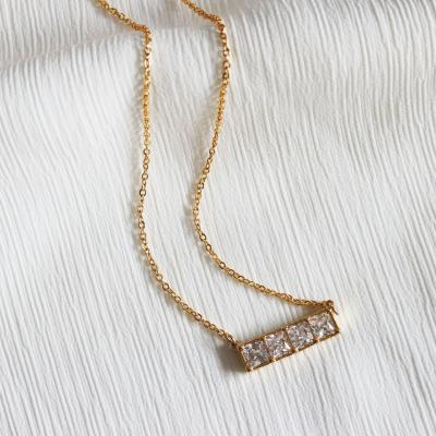 China CLASSIC 14k Gold Teardrop CZ Twist Set Stone Snake Chain Pendant Necklace For Women for sale