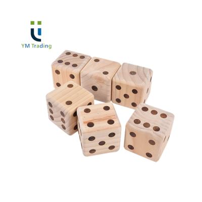 China Eco-Friendly Yard Material Custom Game Wooden Dice Lawn Dice Game Set With Bucket Interactive Clean Dice Family Games for sale