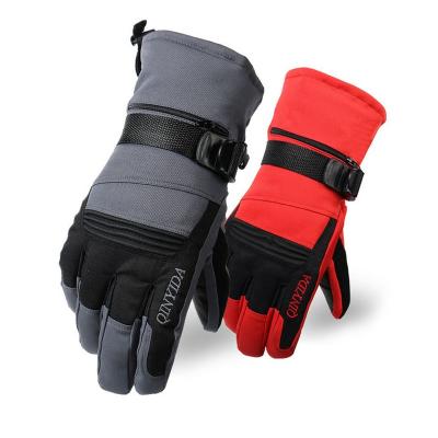 China Durable Cycling Waterproof And Cold-proof Touch Screen With Thick Warm Velvet Sports Outdoor Professional Snowboarding Sleeves for sale