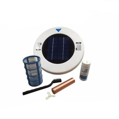 China European standard eco friendly solar energy powered swimming pool cleaner for sale à venda