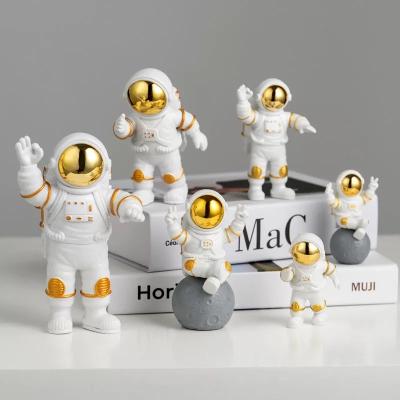 China China Resin Crafts Astronaut Figurines Astronaut Hot-selling Model Sculpture Table Decoration for sale