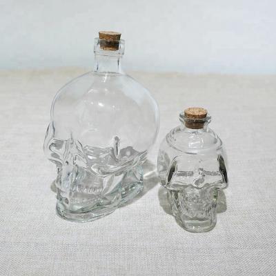 China Storage Jar New Design Glass Alcohol / Beverage Glass Jar With Cork Lid for sale