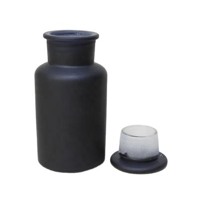 China Portable high quality amber glass bottle with glass stopper, apothecary jar for sale