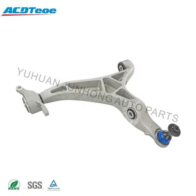 China High Quality Car Suspension System Front Lower Suspension Control Arms For Wk. Jeep Grand Cherokee WK2 68291039AB 68291038AB for sale