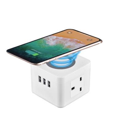 China Residential / All-Purpose UK Power Strip With Qi Wireless Charger iPhone for sale