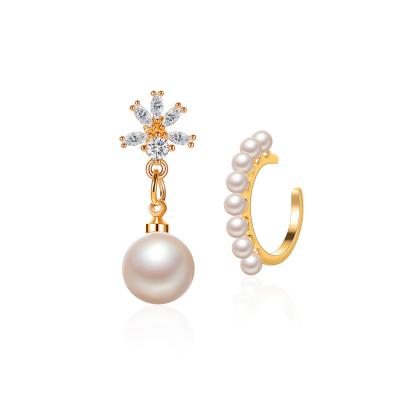 China FASHIONABLE Geometric Vintage 18k Gold Pearl Non-pierced Crystal Pearl Ear Clip Earrings For Women for sale