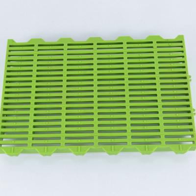 China PP plastic plastic flooring for new pigs pig farm equipment for sow piglet for sale