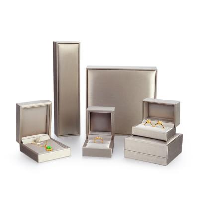 China Classic Elegant Vintage Jewelry Double Ring Box Luxury Custom Earring Packaging Box for sale