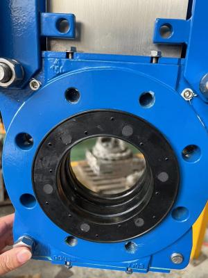 China Temperature Range 0-200C Heavy Duty Knife Gate Valve With DIN Design Standard for sale