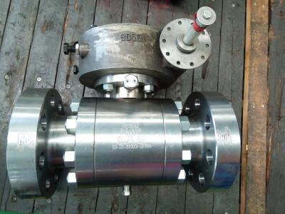 China 600lb ASME B16.5 Bloque doble con flancos y válvula de sangrado en venta