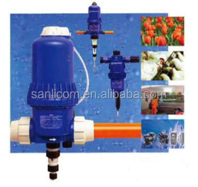 China Low Cost Strawberry Suction Irrigation System With PE Tape And Related Kits for sale