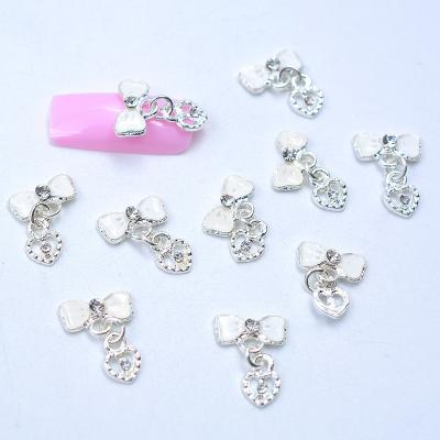 China Metal Rhinestone Nail Jewelry 3d Metal Decoration Silver Gold Pendent Shiny Art for sale