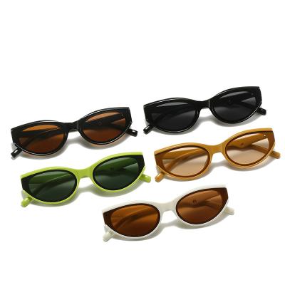 China Fashion Sunglasses Wholesale Big Quality Vintage Style Unisex Vintage Style Frame Oversized Cat Eye Glass Women Shading Fashion Sun Glasses for sale