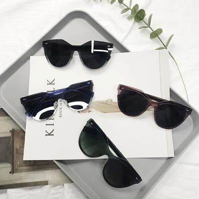 China Fashion Sunglasses 2021 Shade Glass Sunglasses Frame UV400 Brown TAC Lens Protection Oversized Sun Fashion Eye Glass With Case for sale