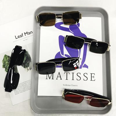 China Rectangle Sunglasses 2021 Fashion Vintage Popular Square PC Frame Men Women Sunglasses Small for sale