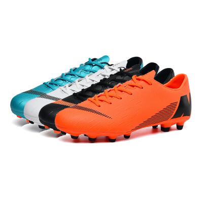 China Active Wholesale Comfortable Sports Soccer Boots Low Top Soccer Cleats Football Boots FG Spikes Ankle Professional Shoes for sale