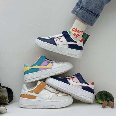 China Wholesale Hot Selling Hot Selling Popular Soft Lightweight Women's Outdoor Walking Shoes Fashion Casual Running Sneakers Custom Made for sale