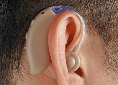 China Behind The Ear Hearing Sound Amplifier FDA Approved Seniors Watching TV Applied for sale