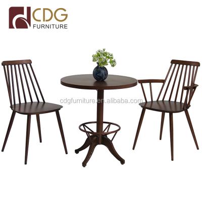 China New Modern Commercial Grade Vintage Windsor Cafe Side Chair For Retro Dining for sale