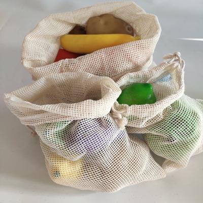 China Sopurrrdy Eco-friendly Reusable Fruit Vegetable Produce Mesh Bag 100% Cotton Mesh Reusable Drawstring Bag for sale