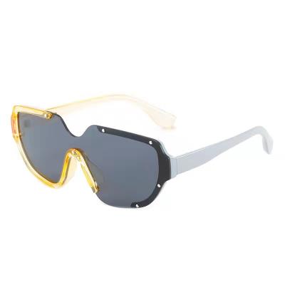 China 2022 New Big Frame UV400 Sunglasses Shape PC Sun Glasses Personality Rivet Color Matching Sunglasses for sale