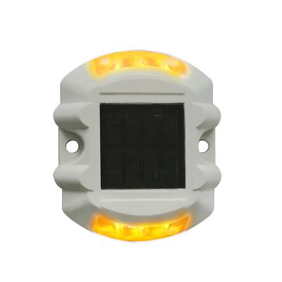 China Garden Path Way Road Warning Solar Power Road Marker Plastic Cat Eye LED Road Stud for sale