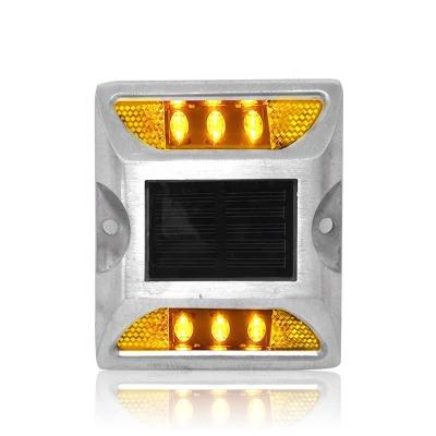 China Aluminum CE RoHS Approved Pathy Way Light Solar Powered Aluminum Solar Road Marker LED Road Stud for sale