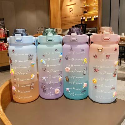 China Viable Hot Selling Outdoor Sports Silicone Collapsible Collapsible Sticker Bottle Water Bottle With Custom Logo for sale