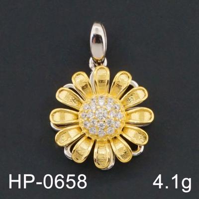 China CLASSIC 2021 Wholesale Custom Hot Selling Sunflower Luxury Personalized Silvery Rotating Necklaces for sale