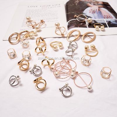 China Fashion Accessories Wholesale Fashion Korea Pearl Jewelry Brooches Scarf Buckle Clips for sale