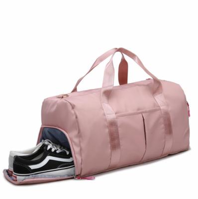 China Wholesale Amazon Nylon Dry Wet Go Duffel Bag Women Sport Bag Pink Waterproof Women Gym Custom Travel Bag With Logo for sale