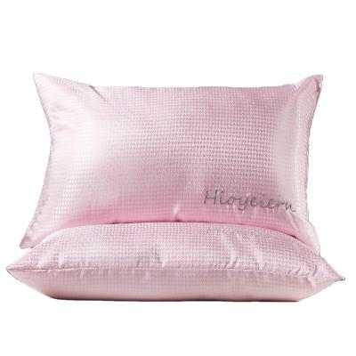 China Summer Anti-Static Modern Ice Hotel Pillow Pink Silk Polyester Down Pillow Memory Foam Dust Mite Resistant Satin Filling Custom Made for sale