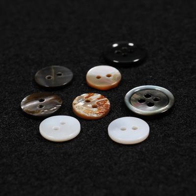 China Eco - Friendly Wholesale Custom Handmade Natural Nickel Free 2 Holes Bead Shell Button for sale