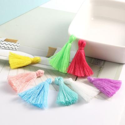 China Fashiontable 3cm cotton tassel fringe hanging curtain for decoration for sale