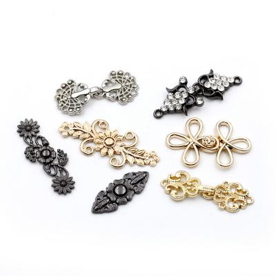 China Eco-Friendly Mink Button Made of Zinc Alloy Buckles, High Grade Faux Stone Metal Decorative Fur Coats Buckles for Fur Coat Accessories for sale