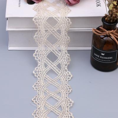 China Long Lasting 7cm High Quality Gold Yarn Embroidered Lace Crochet Dissolvable Cotton Rope Lace for sale