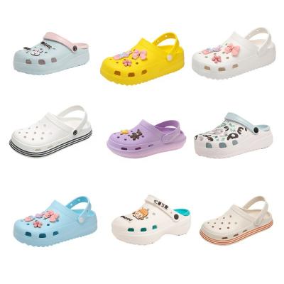 China 2022 Spring Hole Couples Shoes Anti-slippery Baotou Female Outdoor Beach Garden Shoes New Wearing PVC Sandals Casual Men for sale