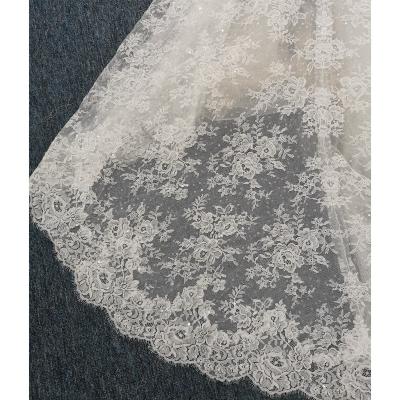 China Viable Bridal Lace Fabric DELACE Chantilly Floral Exquisite Ivory Sequins Ivory Lace Fabric for sale