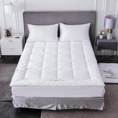 China Waterproof 5 Star Hotel Silicone Mattress Topper Bed Skin-Friendly Queen King Twin Size for sale