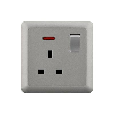 China Residential / General Purpose Custom Africa Grounding Standard PC Panel 13A UK Wall Socket With Neon for sale