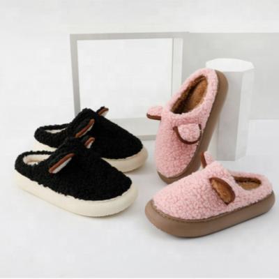 China New Design Lightweight Women And Couples Customized Teddy Slippers for sale