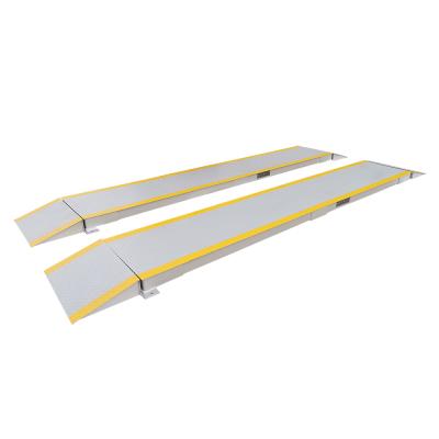 China AXR 30t 60klb Portable On Board Vehicle Truck Axle Scales Pads For Weighing 210x76/360X76/420X76 cm for sale