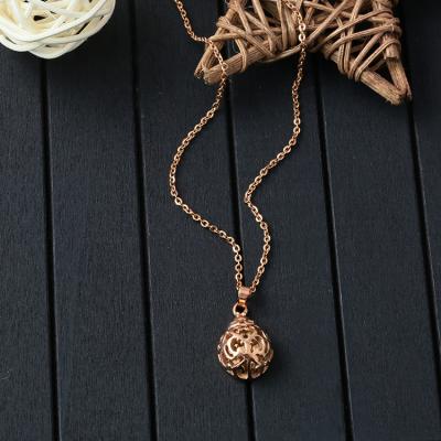 China Wholesale Ethnic Essential Oil Hollow Pendant Perfume Heart Diffuser Antique Necklace for sale