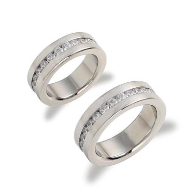 China Fashionable Wholesale 925 Silver Jewelry Channel Setting Round Cut Diamond Men Wedding Rings for sale