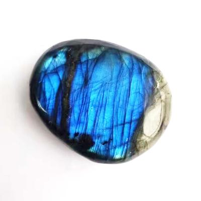 China China factory direct sale natural labradorite palm stones for healing Crystal Massage Stones for sale