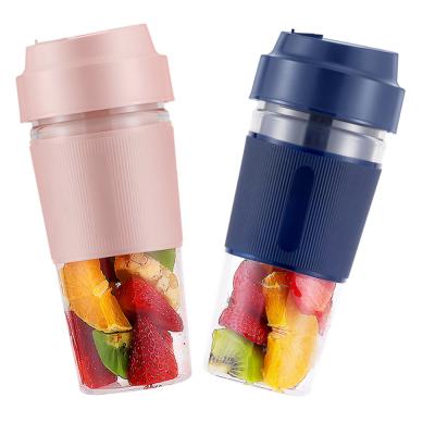 China Outdoor Rechargeable Personal Portable Hand Electric Blender Fruit Juicer UB-01 Mini USB Blender With USB for sale