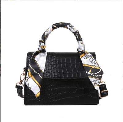 China 2022 High Quality Fashion Chain Crocodile Pattern Silk Scarf Handbag Cross - Body Shoulder Bag for sale