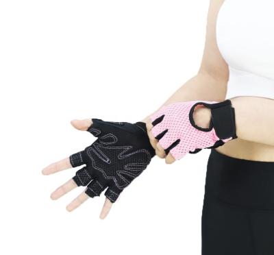 China New Fashion Ladies Comfortable Women Sports Workout Fitness Weightlifting Gloves Gym Gloves for sale