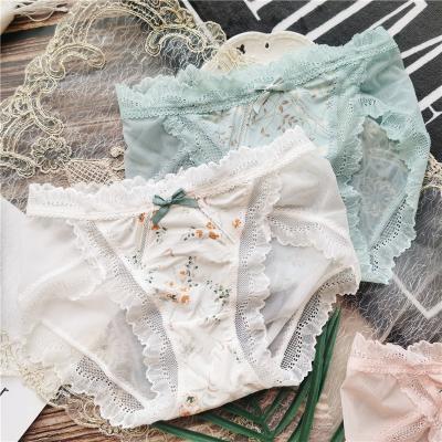 China Mesh Transparent Bow Women Thin Section Mid-waist Viable Floral Lace Girl Breathable Panties for sale