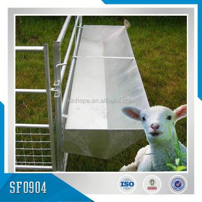 China Easily Assembled Wholesale Galvanized Sheep Yard Fencing With Hay Feeder for sale